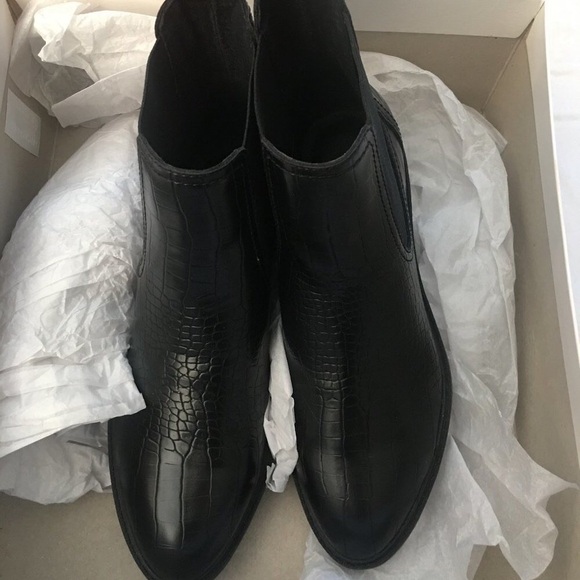 Treasure & bond Women’s Black Gabriella Chelsea block/chunky heel boot size 5.5M - Picture 6 of 9